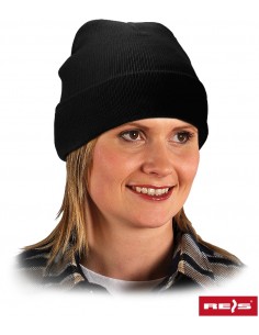 CZAPKA OCIEPLANA Z DZIANINY CZARNA